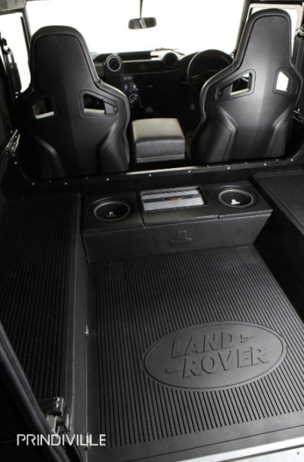 Land Rover Defender