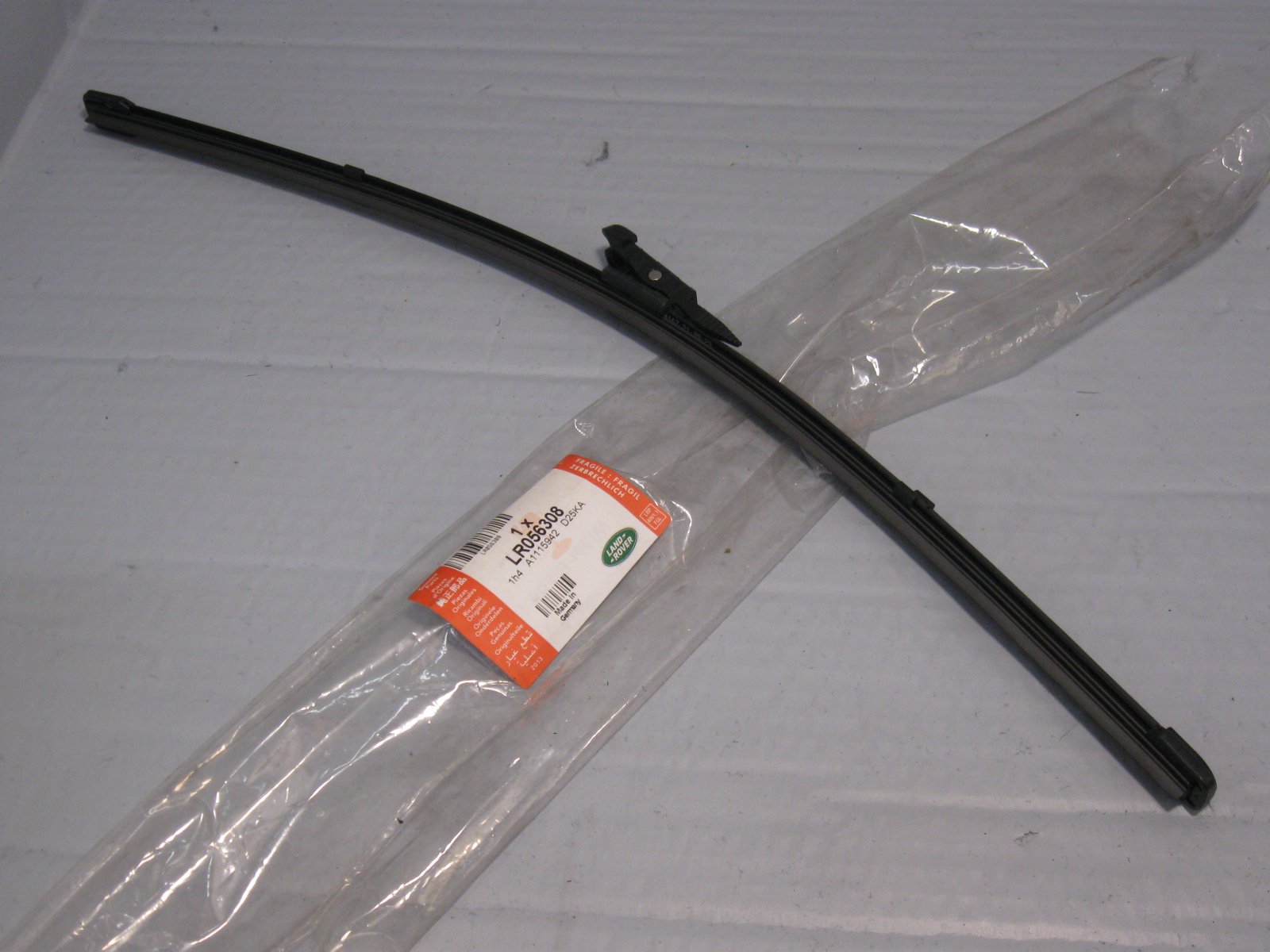LR056308 ABSEL Щетка стеклоочистителя пассажирская FR2