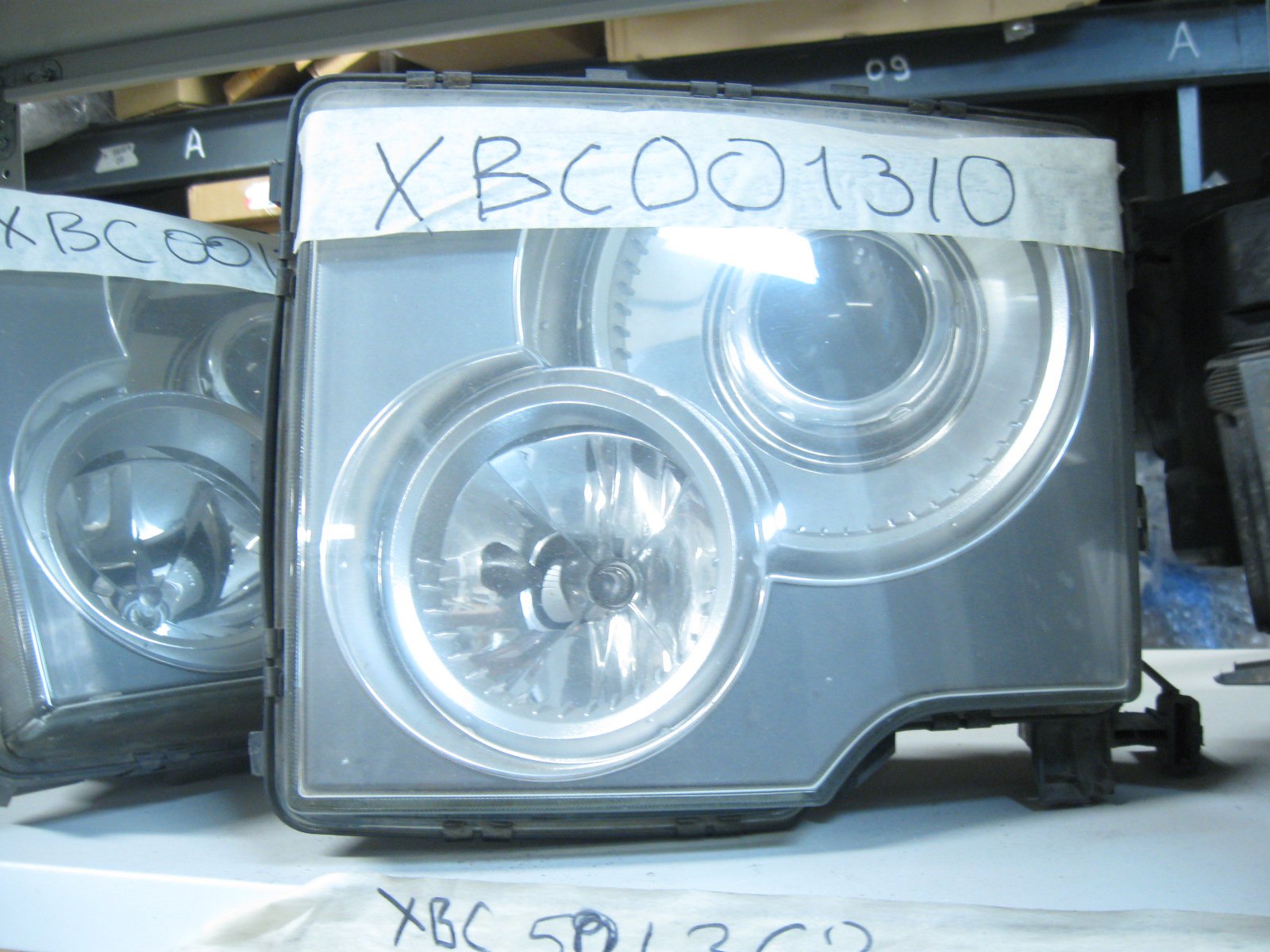 XBC001310 LAND ROVER Фара левая RRN 2002-2006