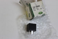 YWB500060 EUROSPARE Реле черное 40А (4-х контактное)