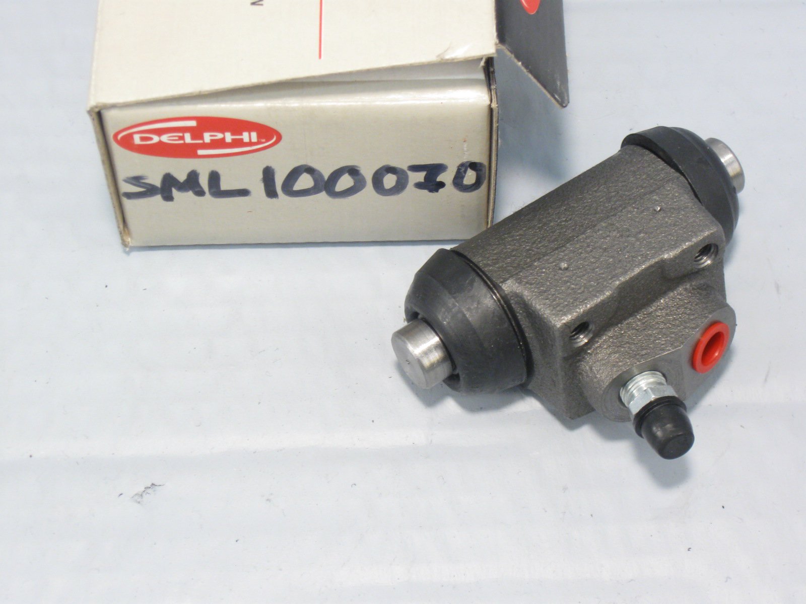 SML100070 DELPHI Тормозной цилиндр задний FR до 2001 E