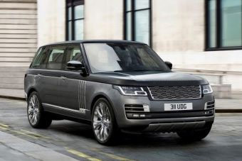 Роскошный Range Rover SVAutobiography с удлиненной базой представили официально