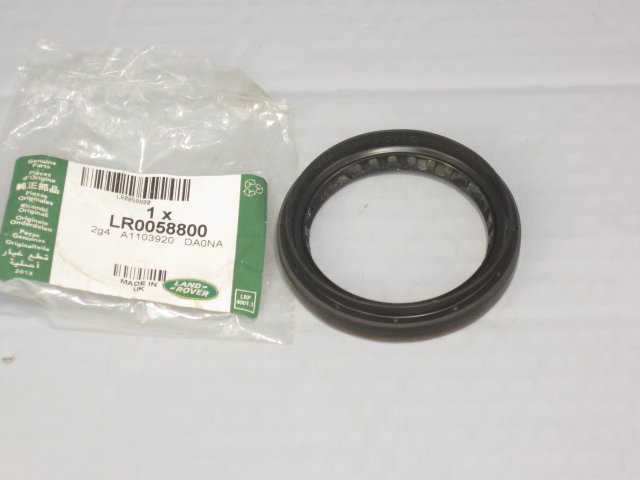 LR0058800 LAND ROVER Сальник КПП МТ82