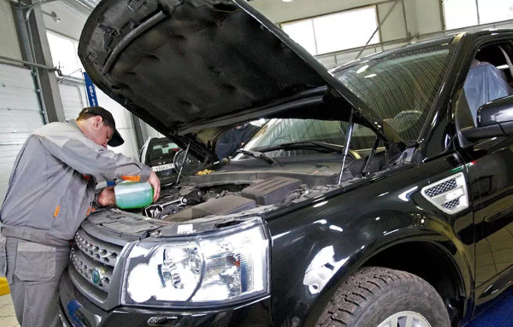 Замена двигателя Land Rover